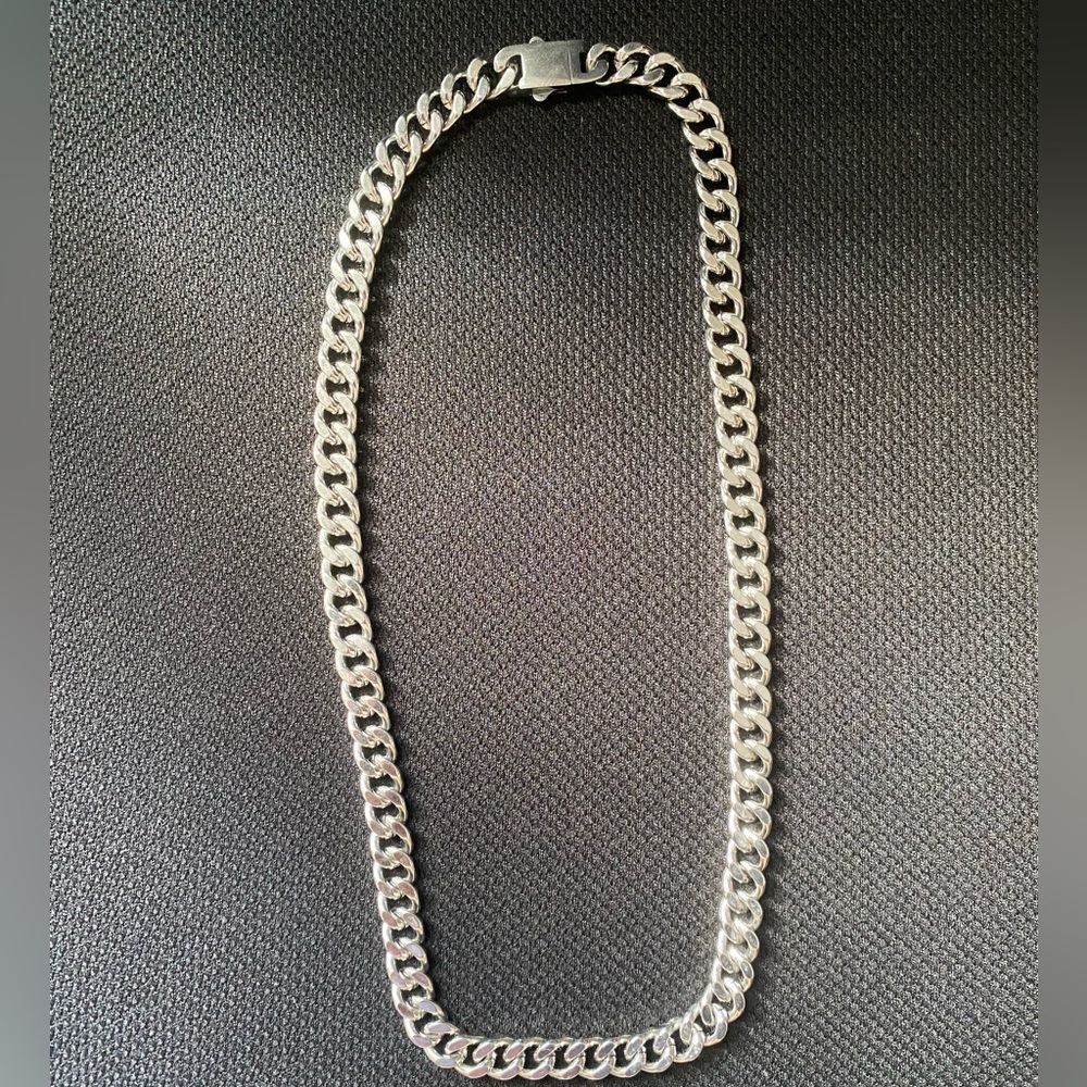 Men’s Costume Jewelry Necklace Gray Color
